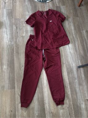 Figs Scrub Set - Burgundy